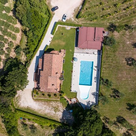 Agriturismo Isola Verde SantʼUrbano المظهر الخارجي الصورة
