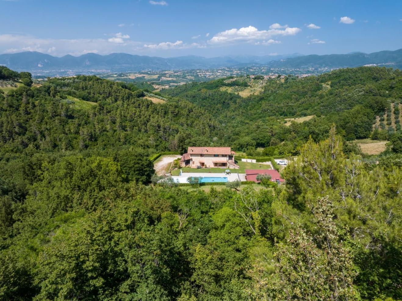 Agriturismo Isola Verde SantʼUrbano المظهر الخارجي الصورة