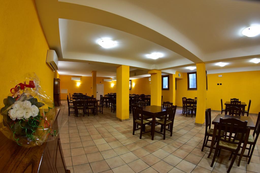 Agriturismo Isola Verde SantʼUrbano المظهر الخارجي الصورة