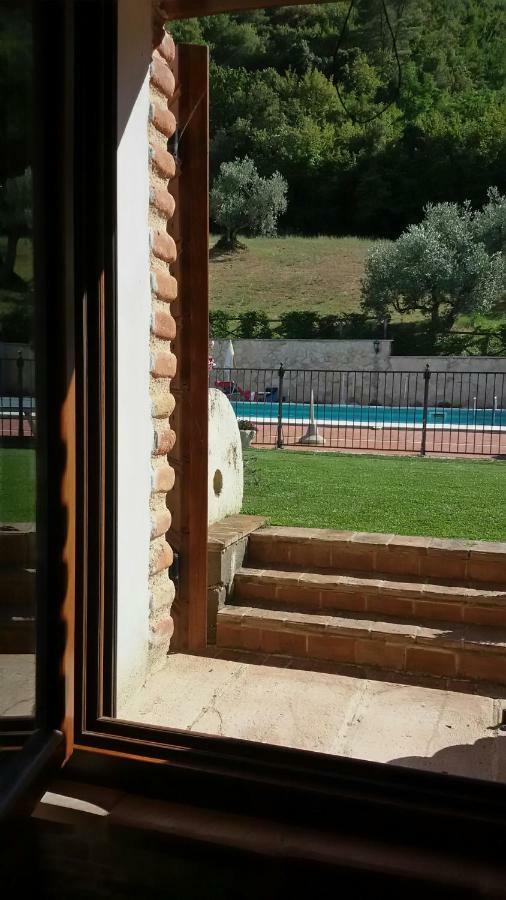 Agriturismo Isola Verde SantʼUrbano المظهر الخارجي الصورة
