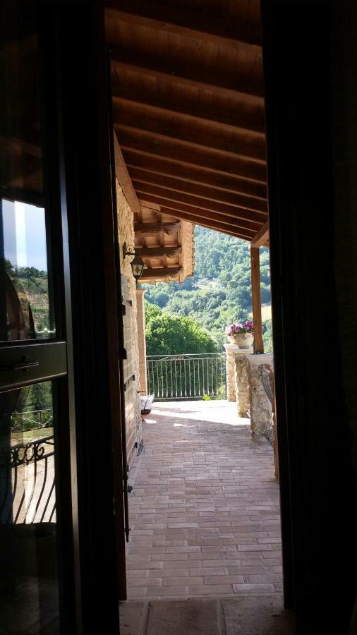 Agriturismo Isola Verde SantʼUrbano المظهر الخارجي الصورة