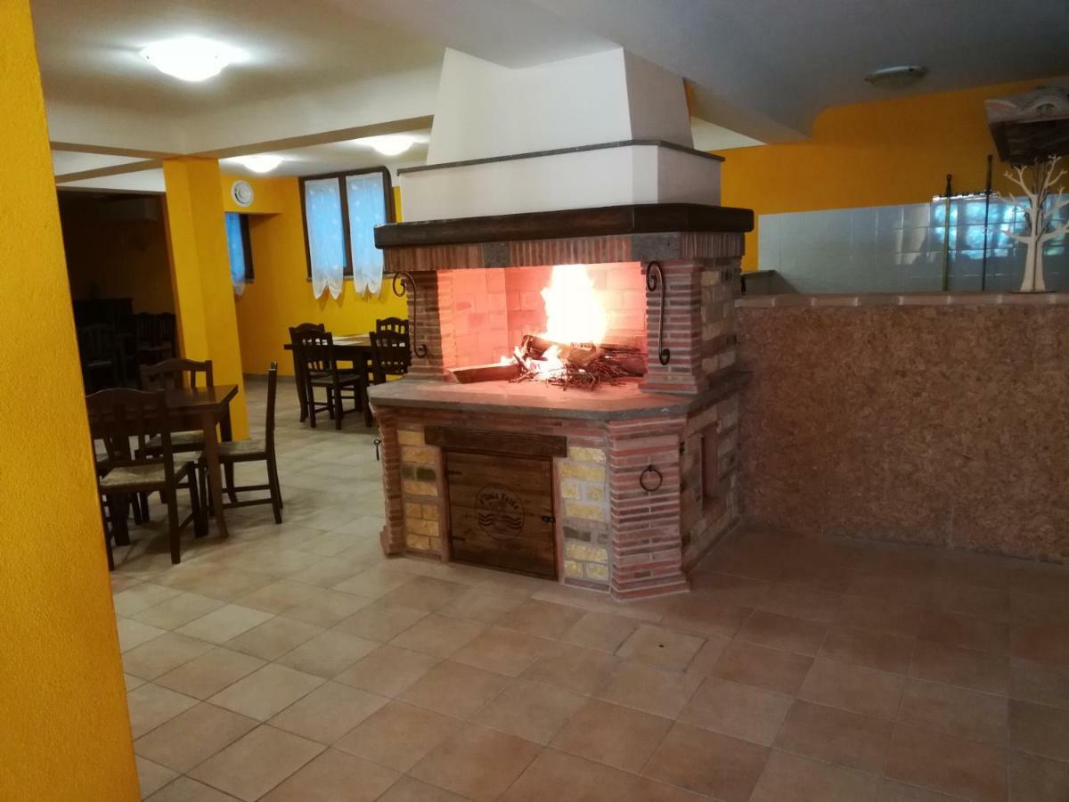 Agriturismo Isola Verde SantʼUrbano المظهر الخارجي الصورة
