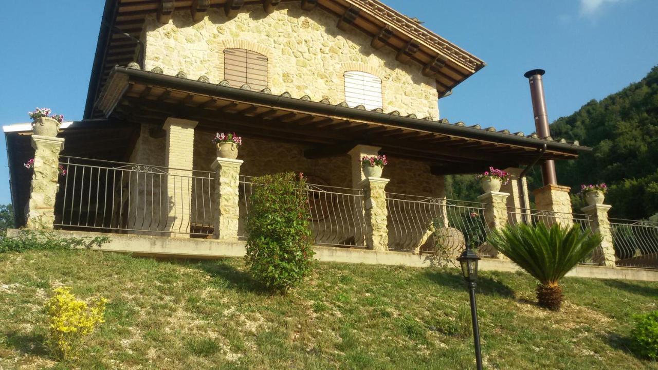 Agriturismo Isola Verde SantʼUrbano المظهر الخارجي الصورة